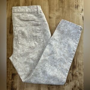 RW&CO. Floral Ankle Jean Leggings